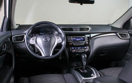 Nissan Qashqai, 2017 год, 1 799 000 рублей, 6 фотография