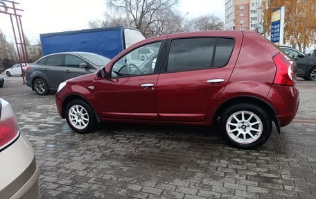 Renault Sandero I, 2011 год, 690 000 рублей, 1 фотография