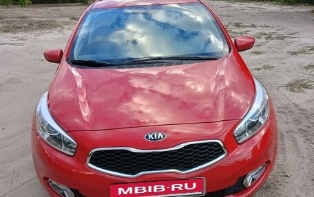 KIA cee'd III, 2013 год, 1 380 000 рублей, 2 фотография