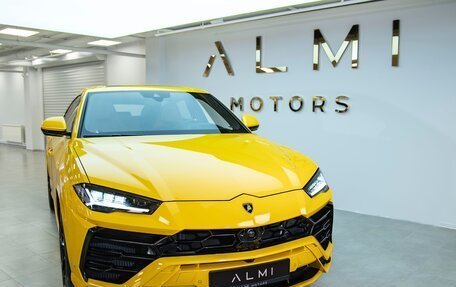 Lamborghini Urus I, 2020 год, 28 500 000 рублей, 10 фотография