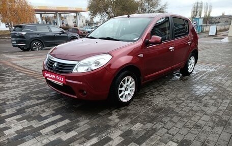 Renault Sandero I, 2011 год, 690 000 рублей, 2 фотография