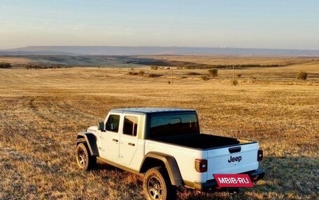 Jeep Gladiator, 2021 год, 6 016 500 рублей, 9 фотография