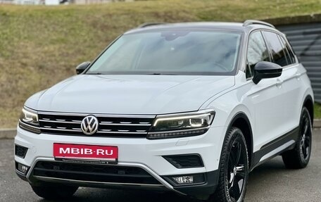 Volkswagen Tiguan II, 2019 год, 3 298 000 рублей, 2 фотография