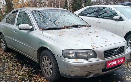 Volvo S60 III, 2001 год, 675 000 рублей, 1 фотография