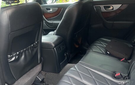 Infiniti QX70, 2014 год, 3 050 000 рублей, 11 фотография