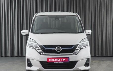 Nissan Serena IV, 2018 год, 2 300 000 рублей, 3 фотография