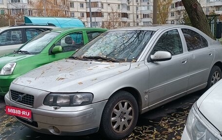 Volvo S60 III, 2001 год, 675 000 рублей, 2 фотография