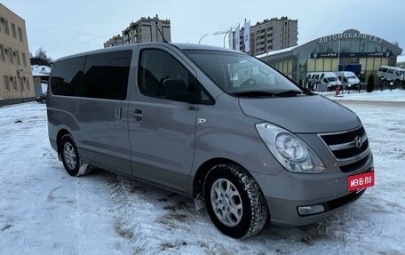 Hyundai H-1 II рестайлинг, 2011 год, 1 550 000 рублей, 4 фотография