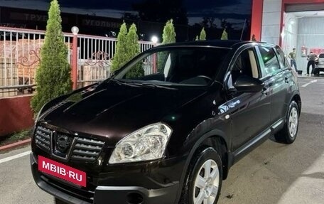 Nissan Qashqai, 2010 год, 820 000 рублей, 2 фотография