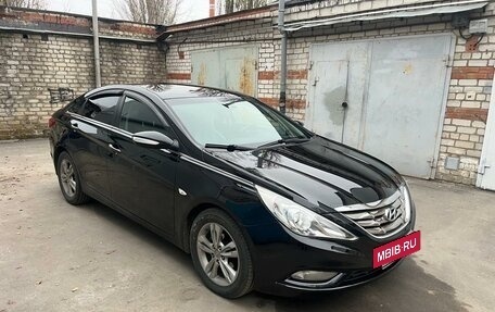 Hyundai Sonata VI, 2011 год, 1 500 000 рублей, 3 фотография