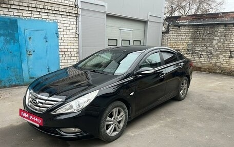 Hyundai Sonata VI, 2011 год, 1 500 000 рублей, 2 фотография