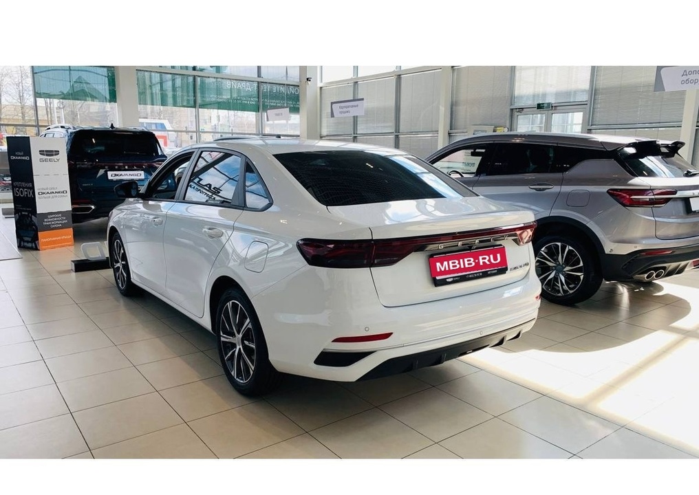 Geely Emgrand 7, 2024 год, 2 367 990 рублей, 5 фотография