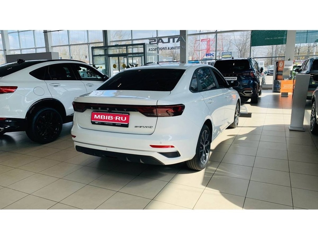 Geely Emgrand 7, 2024 год, 2 367 990 рублей, 4 фотография