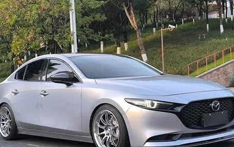 Mazda 3, 2021 год, 2 050 000 рублей, 3 фотография