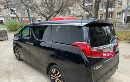 Toyota Alphard III, 2019 год, 6 300 000 рублей, 4 фотография