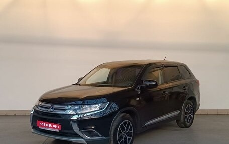 Mitsubishi Outlander III рестайлинг 3, 2016 год, 1 755 000 рублей, 1 фотография