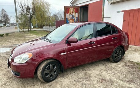 Hyundai Verna II, 2008 год, 530 000 рублей, 2 фотография