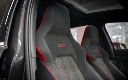 Volkswagen Golf GTI, 2021 год, 2 800 000 рублей, 13 фотография