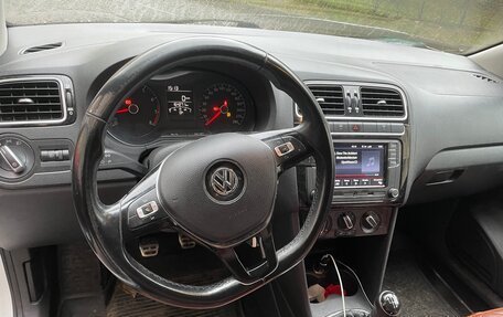 Volkswagen Polo VI (EU Market), 2015 год, 830 000 рублей, 8 фотография