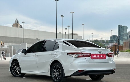 Toyota Camry, 2022 год, 4 000 000 рублей, 8 фотография