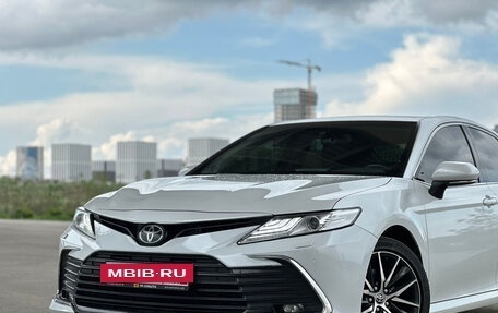 Toyota Camry, 2022 год, 4 000 000 рублей, 6 фотография