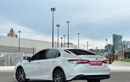 Toyota Camry, 2022 год, 4 000 000 рублей, 11 фотография