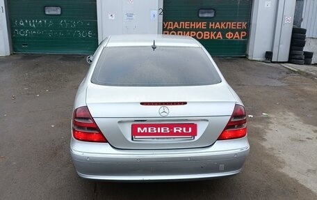 Mercedes-Benz E-Класс, 2002 год, 550 000 рублей, 5 фотография