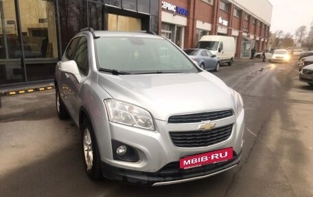 Chevrolet Tracker III, 2015 год, 1 250 000 рублей, 2 фотография