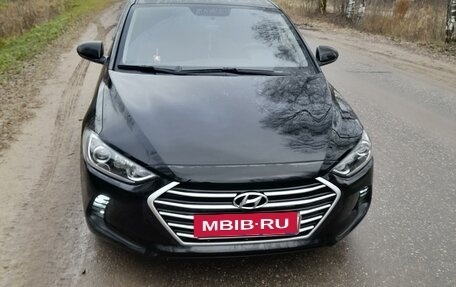 Hyundai Elantra VI рестайлинг, 2017 год, 1 600 000 рублей, 2 фотография