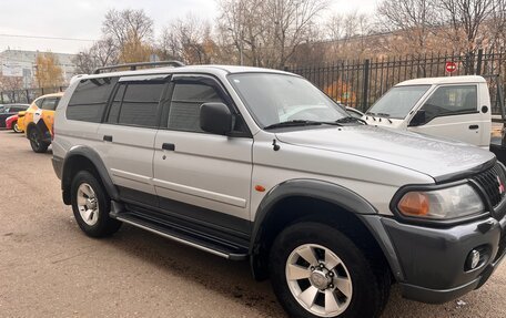 Mitsubishi Pajero Sport II рестайлинг, 2002 год, 950 000 рублей, 2 фотография