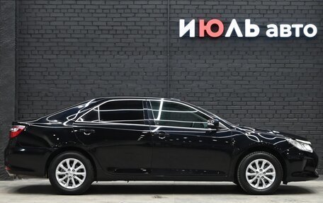 Toyota Camry, 2015 год, 2 290 000 рублей, 9 фотография