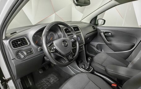 Volkswagen Polo VI (EU Market), 2017 год, 1 125 000 рублей, 13 фотография