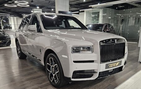 Rolls-Royce Cullinan, 2024 год, 63 000 000 рублей, 1 фотография