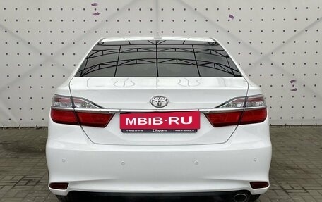 Toyota Camry, 2015 год, 2 100 000 рублей, 7 фотография