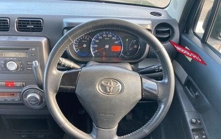 Toyota Pixis Space, 2013 год, 560 016 рублей, 9 фотография