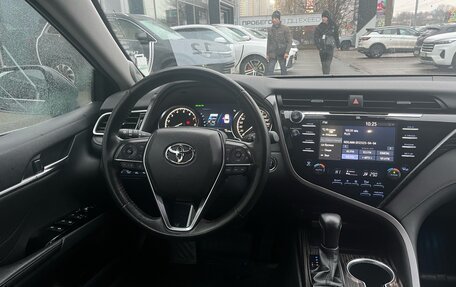 Toyota Camry, 2019 год, 3 499 000 рублей, 8 фотография