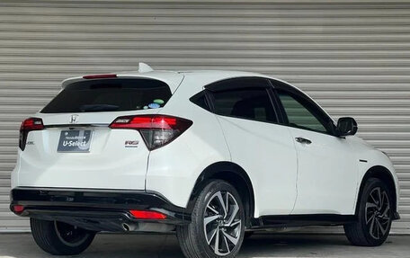 Honda Vezel, 2021 год, 2 050 000 рублей, 4 фотография