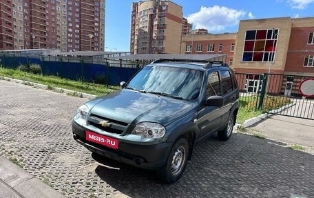 Chevrolet Niva I рестайлинг, 2016 год, 815 000 рублей, 1 фотография