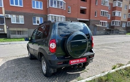 Chevrolet Niva I рестайлинг, 2016 год, 815 000 рублей, 2 фотография