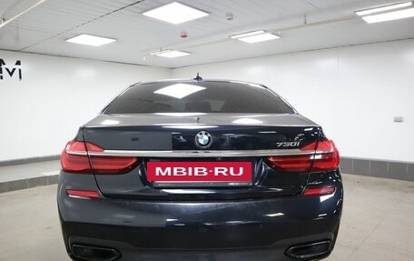 BMW 7 серия, 2016 год, 3 300 000 рублей, 4 фотография