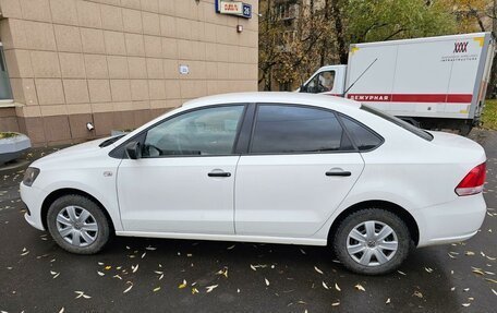 Volkswagen Polo VI (EU Market), 2011 год, 899 000 рублей, 2 фотография