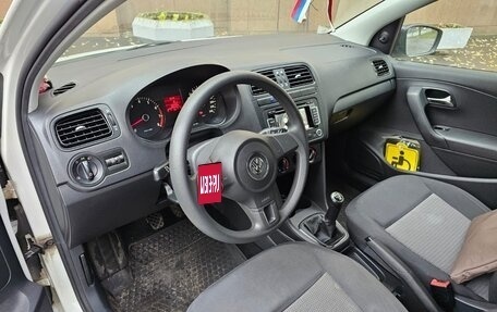 Volkswagen Polo VI (EU Market), 2011 год, 899 000 рублей, 6 фотография