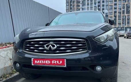 Infiniti FX II, 2010 год, 1 650 000 рублей, 1 фотография