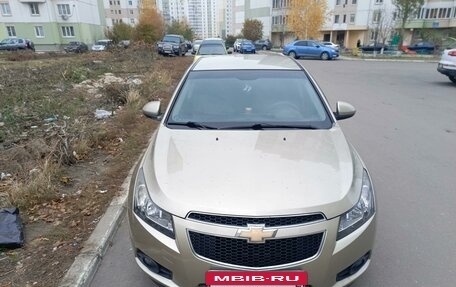 Chevrolet Cruze II, 2012 год, 900 000 рублей, 2 фотография