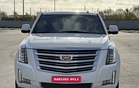 Cadillac Escalade IV, 2016 год, 16 200 000 рублей, 2 фотография