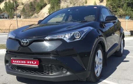 Toyota C-HR I рестайлинг, 2019 год, 1 999 999 рублей, 3 фотография