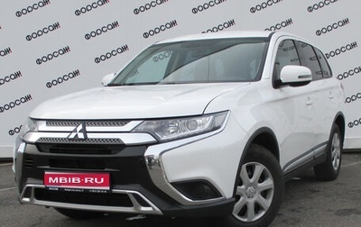 Mitsubishi Outlander III рестайлинг 3, 2018 год, 2 039 000 рублей, 1 фотография