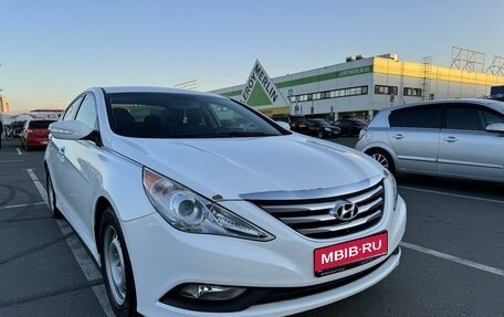 Hyundai Sonata VI, 2014 год, 1 590 000 рублей, 1 фотография