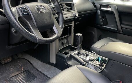 Toyota Land Cruiser Prado 150 рестайлинг 2, 2012 год, 3 200 000 рублей, 4 фотография