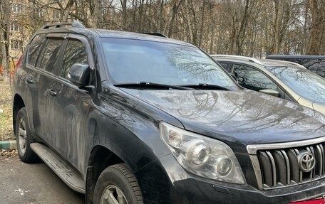 Toyota Land Cruiser Prado 150 рестайлинг 2, 2012 год, 3 200 000 рублей, 2 фотография